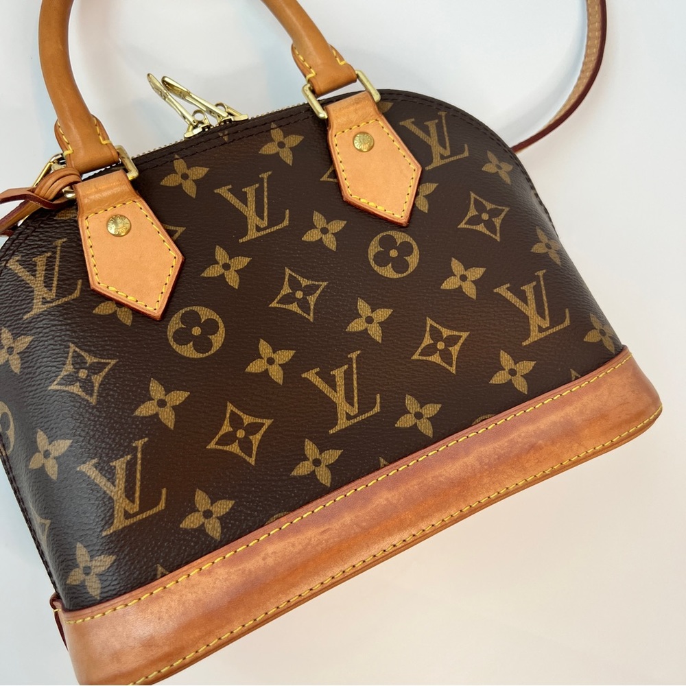 Louis Vuitton Alma BB - Picture 4 of 16